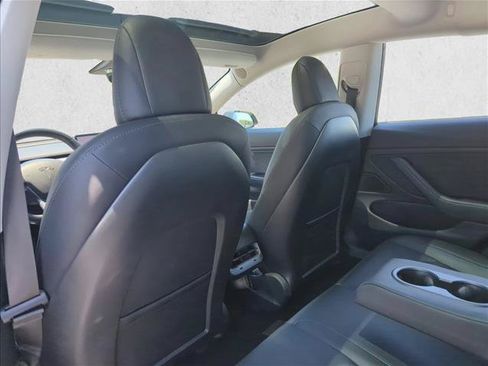 Used 2018 Tesla Model 3 Long Range RWD image 18
