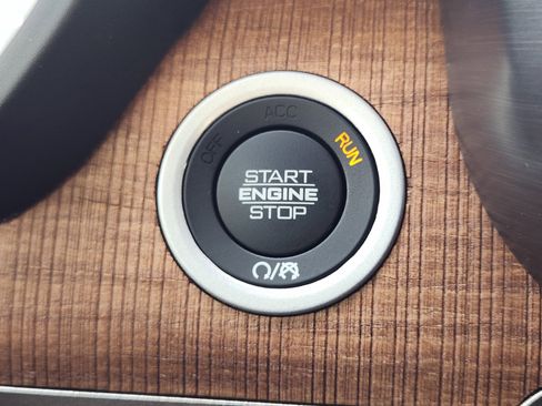 Used 2021 RAM 1500 Limited w/ Bed Utility Group image 22