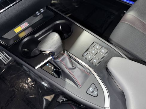 Used 2024 Lexus UX 250h F Sport image 28