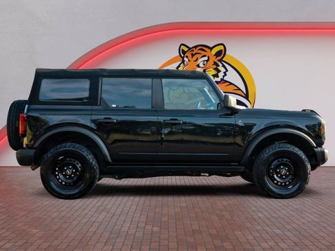 Used 2023 Ford Bronco Black Diamond AWD/4WD image 4