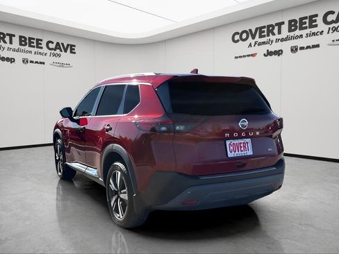 Used 2021 Nissan Rogue SL image 7