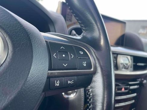 Used 2016 Lexus LX 570 4WD w/ Luxury Package image 25