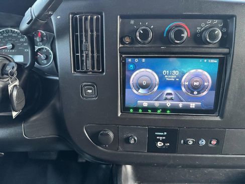 Used 2019 Chevrolet Express 2500 w/ Driver Convenience Package RWD image 22