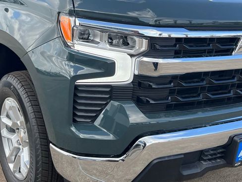 New 2026 Chevrolet Silverado 1500 LT image 3