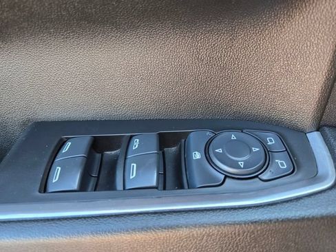 Used 2025 Chevrolet Silverado 1500 LT AWD/4WD image 37