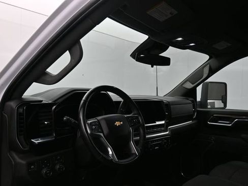 Used 2025 Chevrolet Silverado 2500 LT AWD/4WD image 17