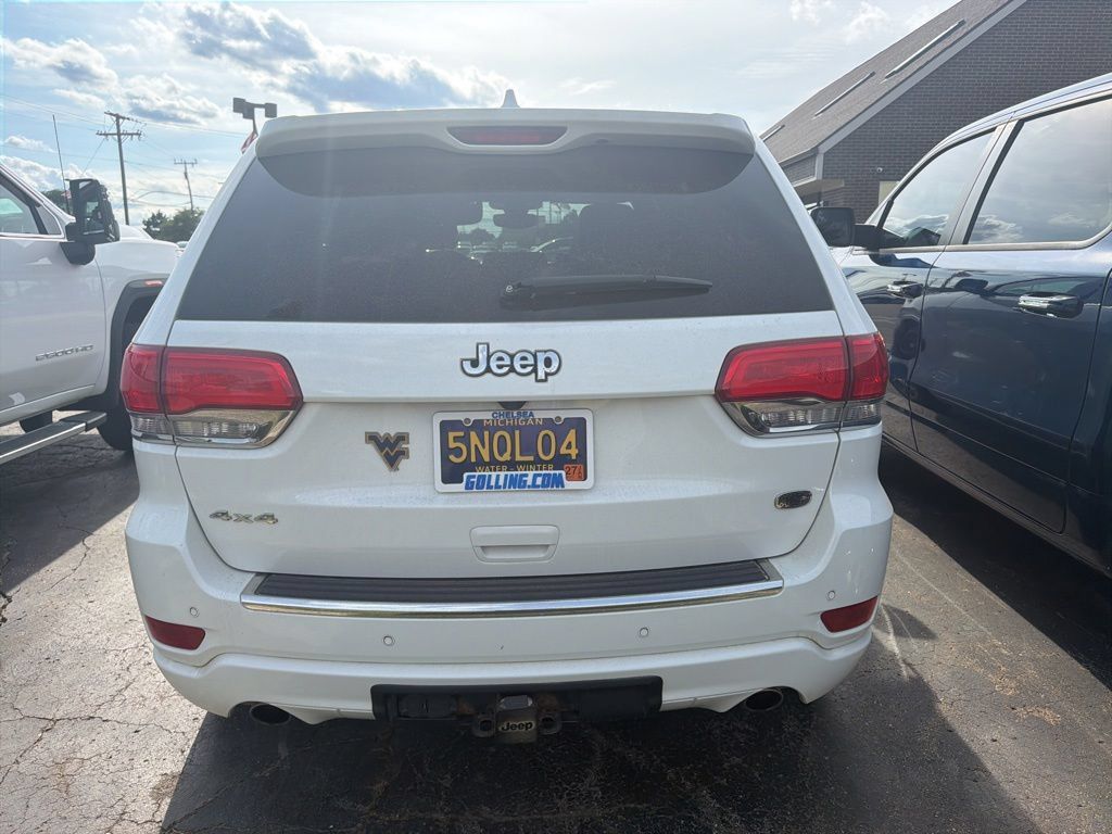 Used 2020 Jeep Grand Cherokee Overland AWD/4WD image 3