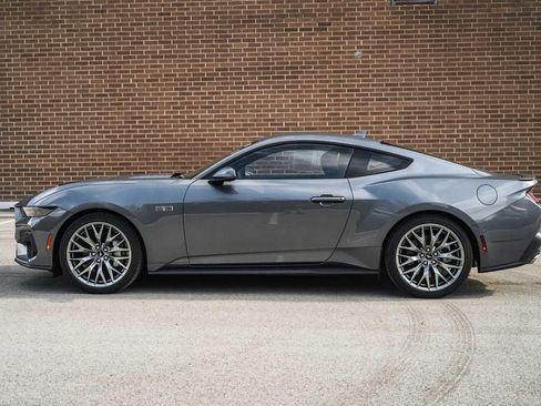 Certified 2025 Ford Mustang GT Premium RWD image 3