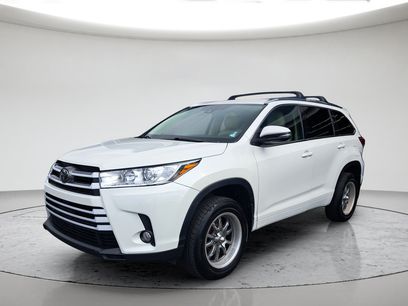 Used 2017 Toyota Highlander XLE