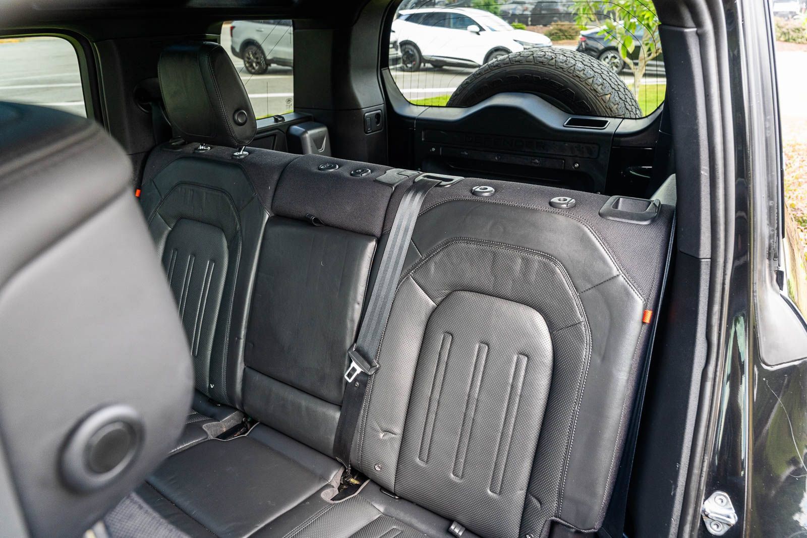 Used 2021 Land Rover Defender 110 X AWD/4WD image 30