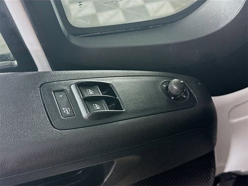 Used 2023 RAM ProMaster 2500 image 24