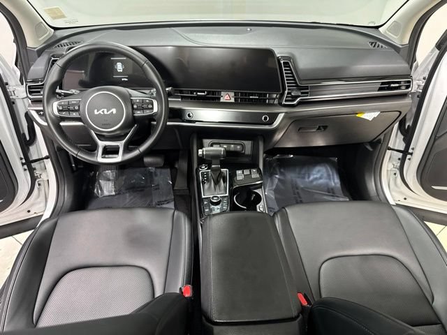 Used 2023 Kia Sportage EX FWD image 2