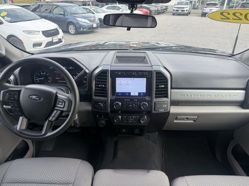 Used 2022 Ford F350 XLT w/ Black Appearance Package image 3