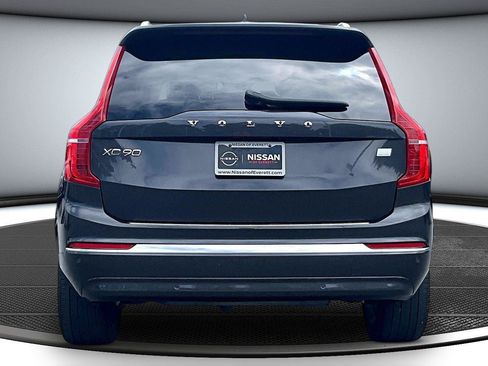 Used 2024 Volvo XC90 T8 Plus w/ Protection Package Premier AWD/4WD image 6