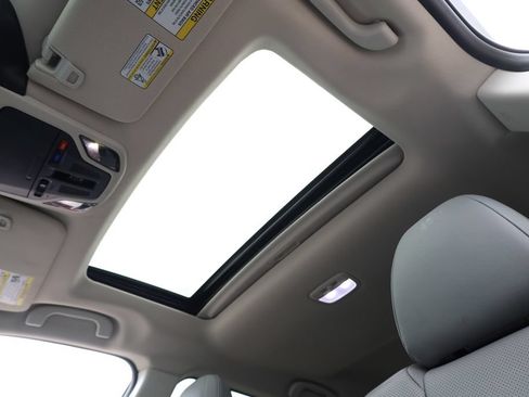 Certified 2024 Subaru Outback Limited AWD/4WD image 8