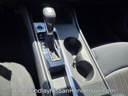 Used 2025 Nissan Altima 2.5 S FWD image 30