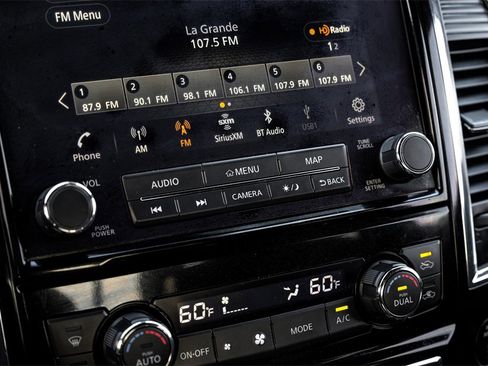 Used 2020 Nissan Titan Platinum Reserve w/ Moonroof Package image 25