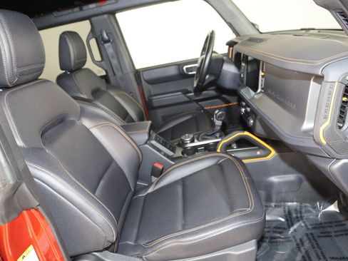 Used 2024 Ford Bronco Badlands AWD/4WD image 11
