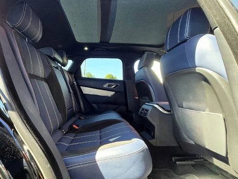 Used 2022 Land Rover Range Rover Velar R-Dynamic S image 17