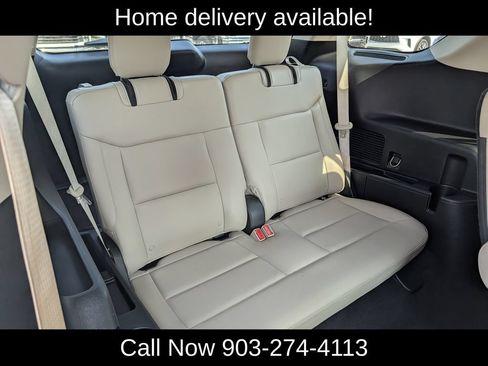 Used 2020 Ford Explorer XLT w/ Equipment Group 202A RWD image 30