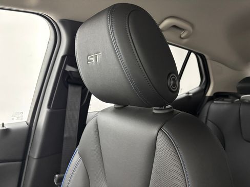 New 2026 Buick Encore GX Sport Touring w/ Advanced Technology Package FWD image 37