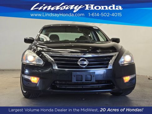 Used 2015 Nissan Altima 2.5 S w/ Power Driver Seat Package FWD image 2