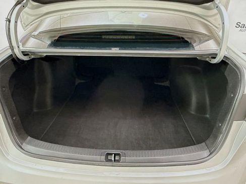 Used 2024 Toyota Corolla SE image 24