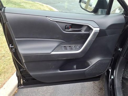 New 2025 Toyota RAV4 LE image 10