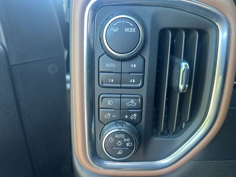 Used 2022 Chevrolet Silverado 2500 High Country w/ Z71 Off-Road Package image 25