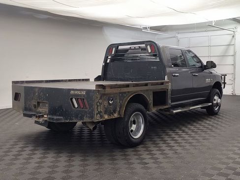 Used 2018 RAM 3500 SLT w/ Luxury Group image 7