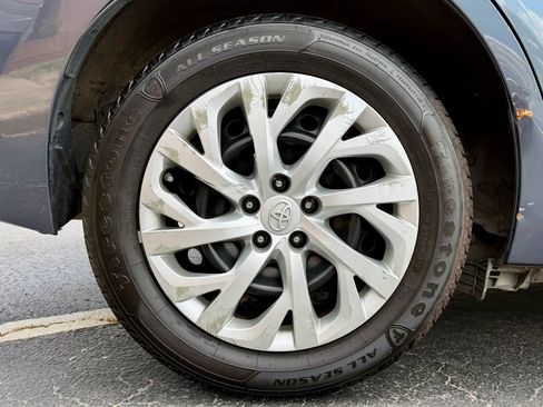 Used 2019 Toyota Corolla LE FWD image 23