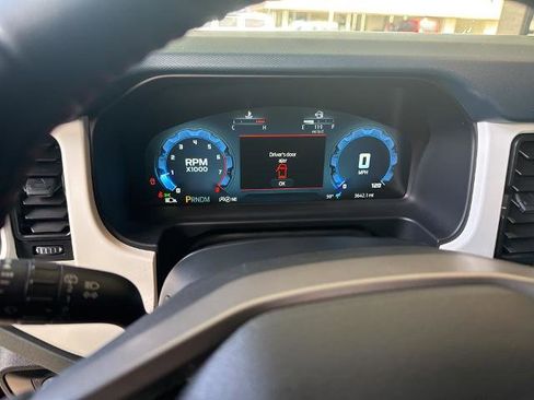 Certified 2025 Ford Bronco Heritage Edition image 10