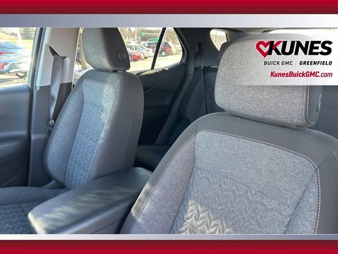 Used 2024 Chevrolet Equinox LT image 17