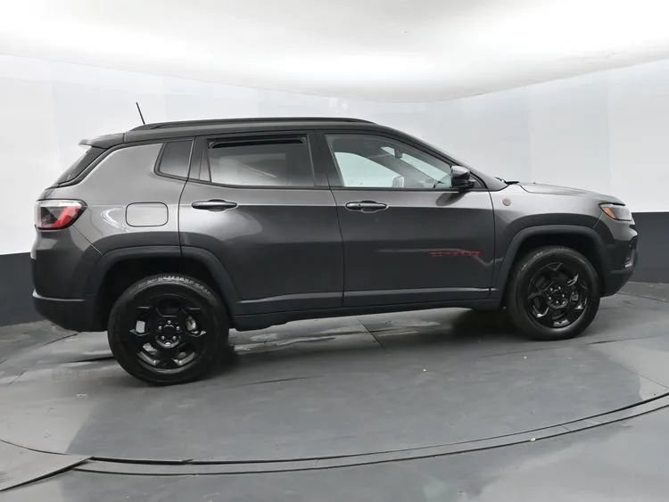 Used 2023 Jeep Compass Trailhawk AWD/4WD image 4