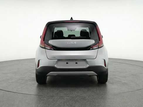 Used 2025 Kia Soul LX w/ LX Technology Package image 7
