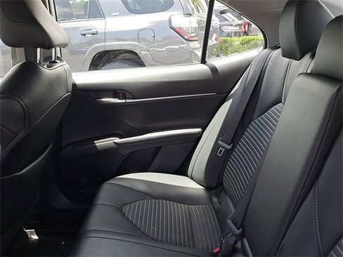 Used 2021 Toyota Camry SE w/ Convenience Package image 12