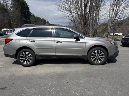 Used 2016 Subaru Outback 3.6R Limited image 5