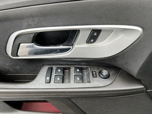 Used 2012 Chevrolet Equinox LS image 17