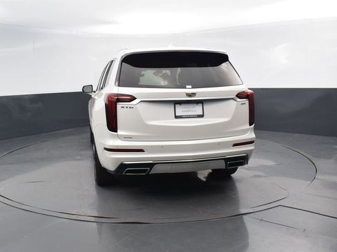 Used 2023 Cadillac XT6 Premium Luxury w/ Technology Package image 5