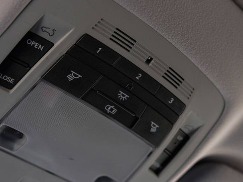 Used 2010 Lexus RX 350 2WD w/ Premium Pkg image 40