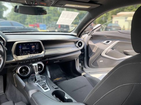 Used 2021 Chevrolet Camaro LT w/ Technology Package RWD image 23