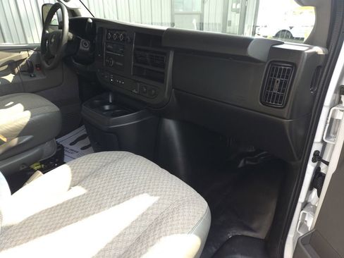 Used 2018 Chevrolet Express 3500 w/ Power Convenience Package image 20
