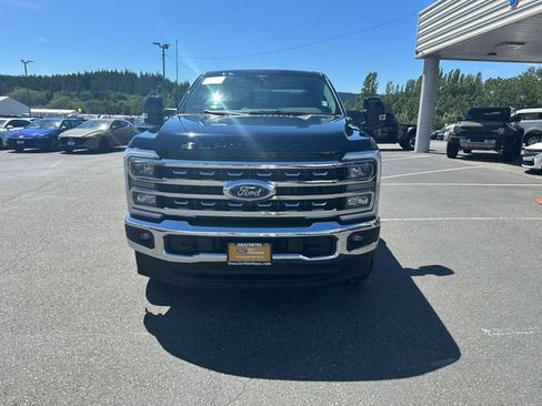 Certified 2025 Ford F350 Lariat w/ Camper Package AWD/4WD image 7