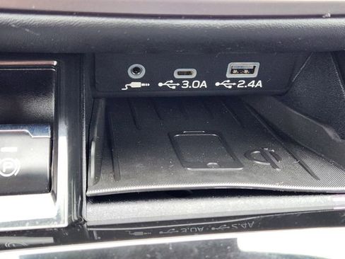Certified 2025 Subaru Outback Limited AWD/4WD image 20