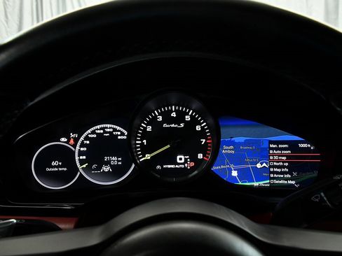 Used 2023 Porsche Cayenne Turbo S image 42