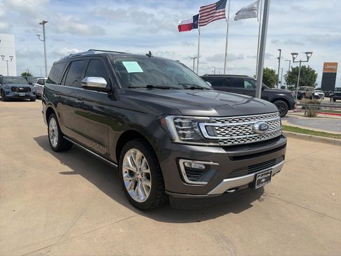Used 2018 Ford Expedition Platinum AWD/4WD image 7