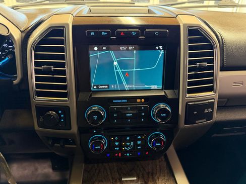 Used 2017 Ford F250 Lariat w/ Lariat Value Package image 17