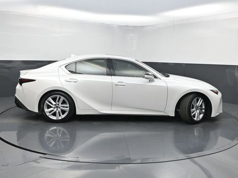Used 2023 Lexus IS 300 w/ Comfort Package RWD image 40