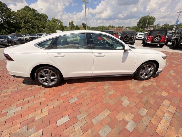 Certified 2024 Honda Accord EX image 31