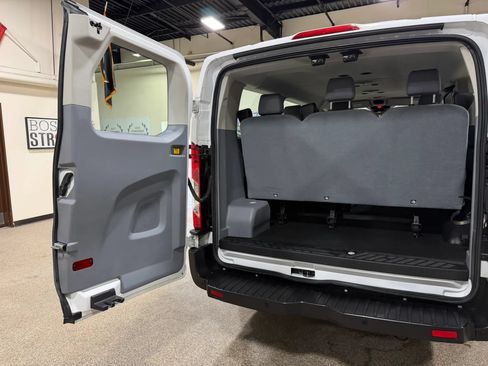 Used 2019 Ford Transit 150 XL RWD image 22
